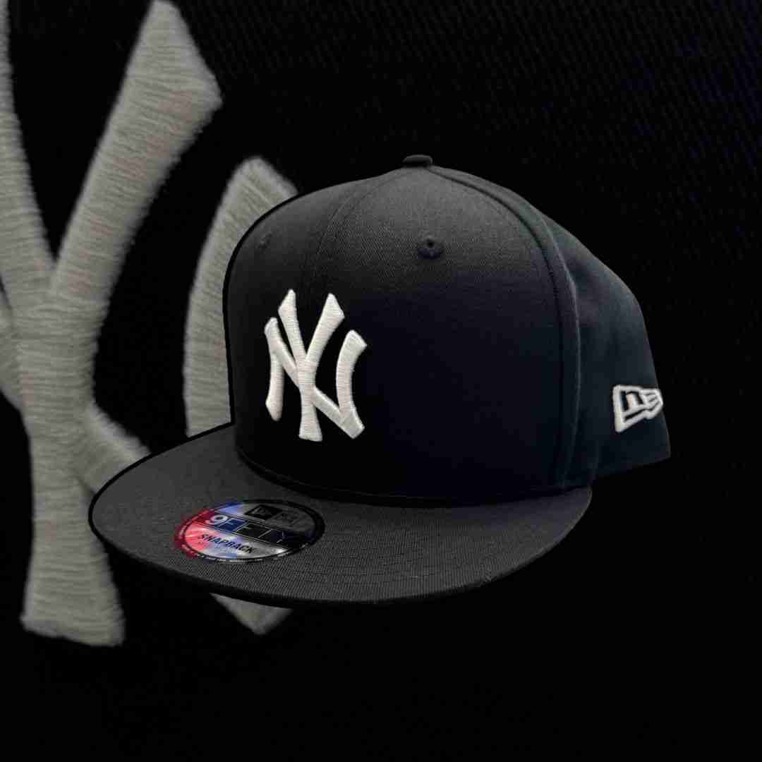 Capp new era 9fifty black white