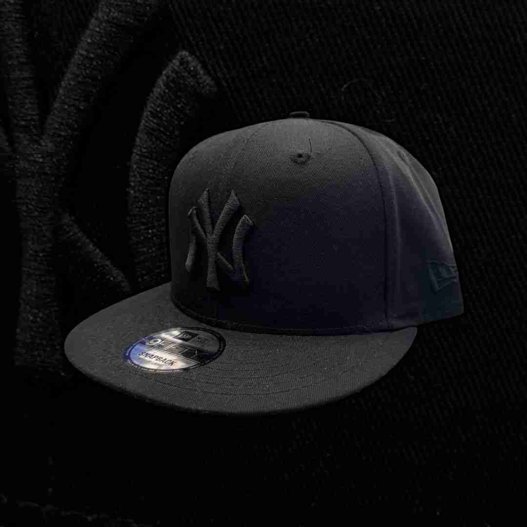 Capp new era 9fifty total black